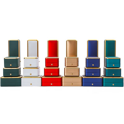 Organizador de caja de joyería de oro con adornos LED personalizado para brazalete collar de pendientes anillo