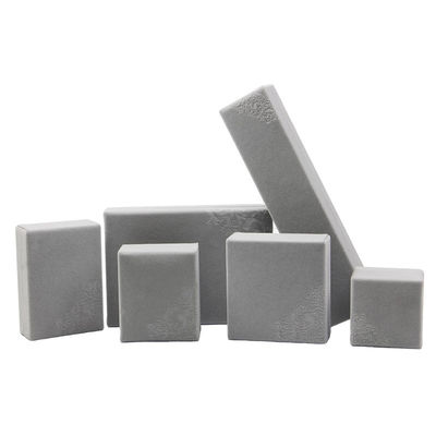 comprar Tamaño personalizado Caja de embalaje de joyas Hanhong en relieve gris para collar y anillo online manufacture