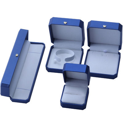comprar Caja de almacenamiento de joyas en forma de corona en cuero azul PU para anillos y accesorios online manufacture