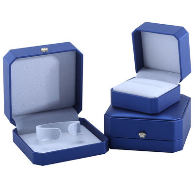 Caja de almacenamiento de joyas en forma de corona en cuero azul PU para anillos y accesorios