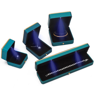 Brazalete Collar Anillo de oreja Caja de joyas con organizador de lujo ligero Pavo azul