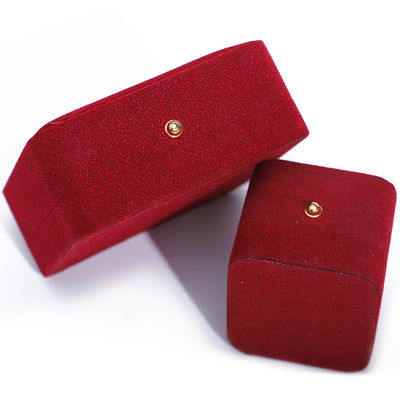 Lujo Red Velvet joyería caja de embalaje para collar brazalete aretes anillo