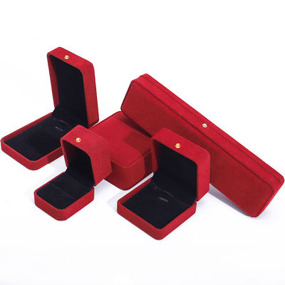 Lujo Red Velvet joyería caja de embalaje para collar brazalete aretes anillo