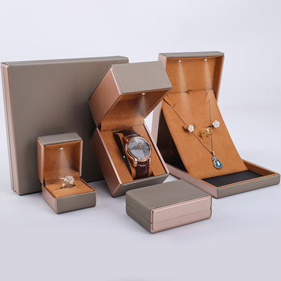 OEM PU cuero LED caja de joyería, Handy cuadrada joyería de lujo packaging box set