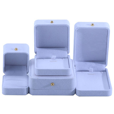 comprar Caja de embalaje personalizada de joyas de terciopelo blanco para collar brazalete de auriculares de punta anillo online manufacture