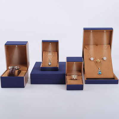 19x19x4cm Caja de regalo de joyería de cuero PU de terciopelo azul con luz LED y forro de terciopelo