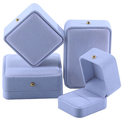 Caja de embalaje personalizada de joyas de terciopelo blanco para collar brazalete de auriculares de punta anillo