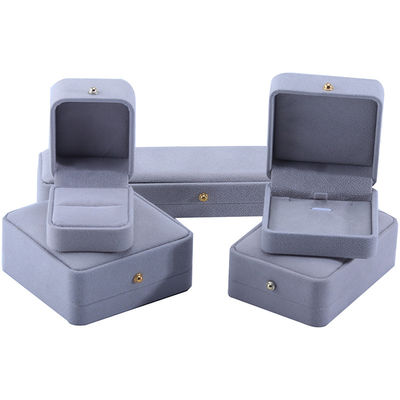Caja de Joyería de Terciopelo con Logotipo Estampado en Caliente para Collar, Pulsera, Pendientes y Anillo 9*9*3.5cm