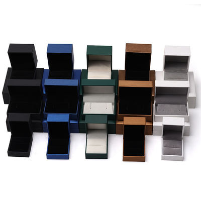 9*9*3.5cm Logotipo personalizado Caja de embalaje de joyas para pendientes Collares y anillos personalizados