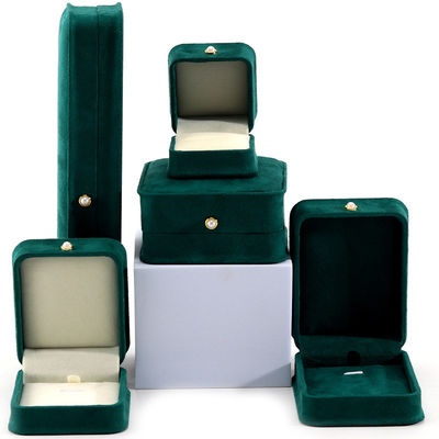 comprar 9*9*4.5cm Bota de joyería de anillo de terciopelo verde para el embalaje de pendientes de pulsera personalizados online manufacture