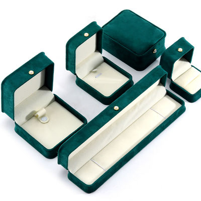 9*9*4.5cm Bota de joyería de anillo de terciopelo verde para el embalaje de pendientes de pulsera personalizados