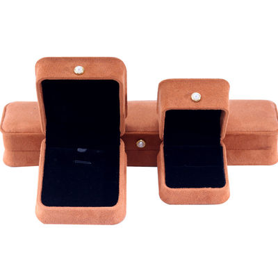 Logotipo personalizado de color veludo de café caja de joyas para brazaletes pendientes collar de perlas