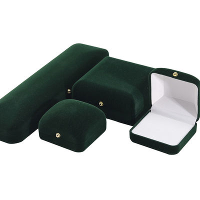 Venta al por mayor Fabricación de joyas de lujo hechas a mano Envasado en caja Logotipo personalizado personalizado de gama alta Collar verde oscuro Brazalete Orecillos Anillo Envasado en caja de joyas de terciopelo