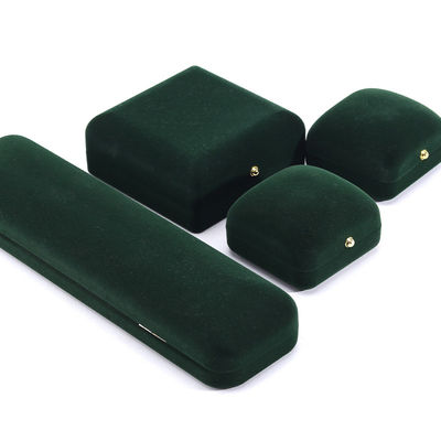Venta al por mayor Fabricación de joyas de lujo hechas a mano Envasado en caja Logotipo personalizado personalizado de gama alta Collar verde oscuro Brazalete Orecillos Anillo Envasado en caja de joyas de terciopelo