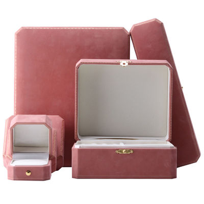 comprar Caja de joyería de terciopelo rosa rectangular para diseño de lujo personalizado Brazalete Set Logotipo personalizado online manufacture
