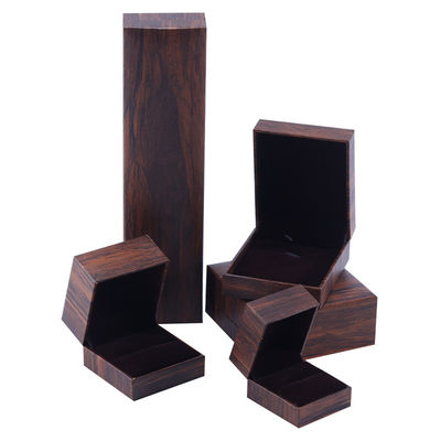 Joyería de cuero hecha a medida Cajas de cartón Orecillos Collares Anillos Embalaje