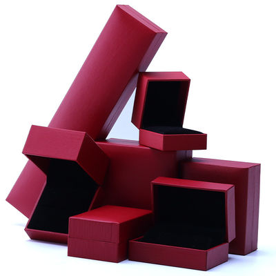 comprar OEM caja de joyería de papel rojo conjunto de revestimiento de terciopelo caja de embalaje de joyería personalizada online manufacture