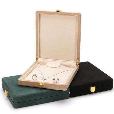 Paquete de joyas de lujo para collar de perlas caja de almacenamiento de anillo de cuero de microfibra blanca redondeada personalizada