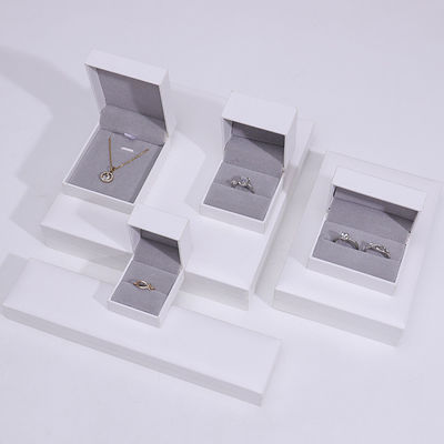 Rectángulo de forma hecha a mano caja de joyería de cartón para collar brazalete juego de anillos