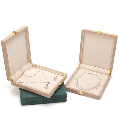 Paquete de joyas de lujo para collar de perlas caja de almacenamiento de anillo de cuero de microfibra blanca redondeada personalizada