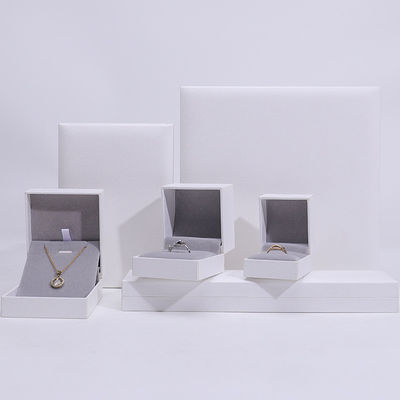 Rectángulo de forma hecha a mano caja de joyería de cartón para collar brazalete juego de anillos