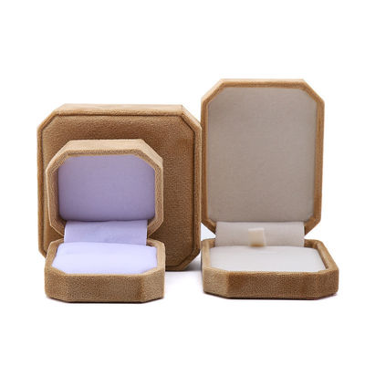 Caja de joyas de forma octogonal amarilla para collar con anillo de pulsera