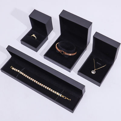 Caja de joyería ecológica hecha a mano de cartón negro de doble vuelta