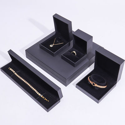 Caja de joyería ecológica hecha a mano de cartón negro de doble vuelta