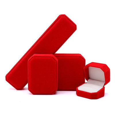 Paquete de joyas Flanilla roja de tamaño personalizado Caja para collar Brazalete y anillo