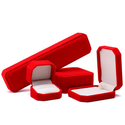 Paquete de joyas Flanilla roja de tamaño personalizado Caja para collar Brazalete y anillo