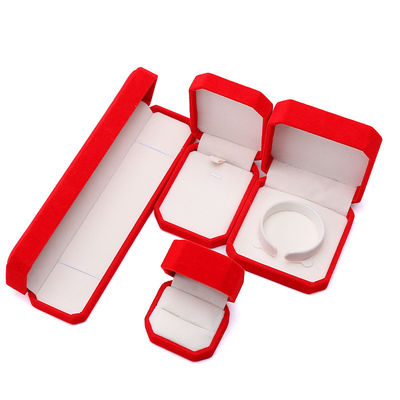Paquete de joyas Flanilla roja de tamaño personalizado Caja para collar Brazalete y anillo