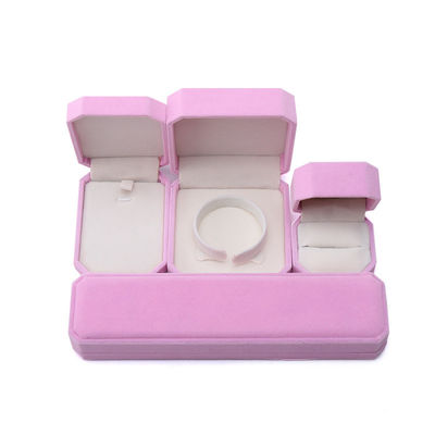 Elegante joyero octogonal de terciopelo rosa hecho a mano para collar, pendientes, pulsera y anillo