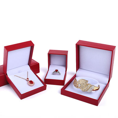 comprar Caja de cartón para joyas Embalaje para collar Brazalete Anillo de orejas Tamaño 6.5x6cm online manufacture