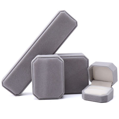 Caja de joyería octogonal de flanilla gris personalizada para collares Brazaletes y anillos