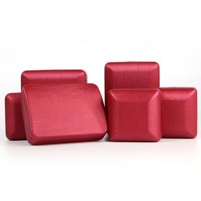 Caja de joyería de cuero PU rojo para anillos y conjuntos de material de hierro de diseño Hanhong personalizado