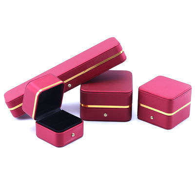 Caja de joyas de cuero de grado rojo para el estilo más nuevo brazalete rectángulo collar Reloj regalo