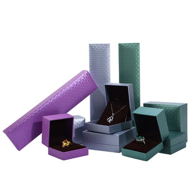 Colgante Brazalete Collar Anillo Joyería Caja de papel púrpura Embalaje Estampado en caliente