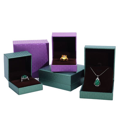 Colgante Brazalete Collar Anillo Joyería Caja de papel púrpura Embalaje Estampado en caliente