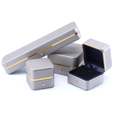 Embossing Logotipo Hanhong caja de joyería de cuero personalizada para brazalete de grado collar de reloj