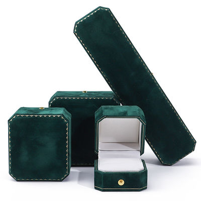 Logotipo personalizado Caja de joyería de terciopelo verde para pendientes de pendientes Brazalete Collar de anillo