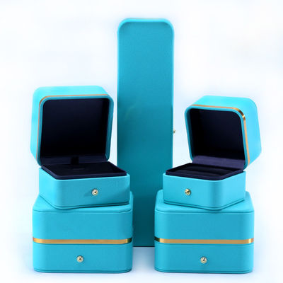 Caja de embalaje de joyas de cuero de PU de grado rectángulo para brazalete collar de reloj y anillo
