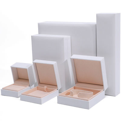 comprar 9x9x4cm de joyería personalizada caja de papel blanco para pulseras pendientes collar anillo de embalaje online manufacture