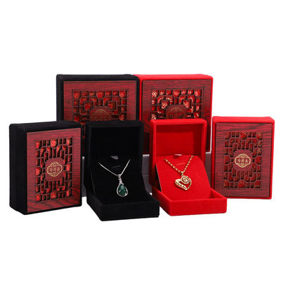 Caja de joyería de madera para anillos brazaletes collares almacenamiento