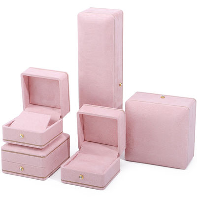 Caja de joyas de color rosa rectangular para embalaje de logotipos personalizados de pulseras collares y anillos