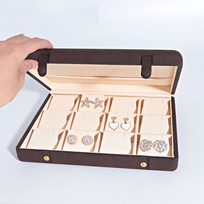 Caja de joyería de cuero de microfibra de color café para collar Brazalet Stud Set y anillo