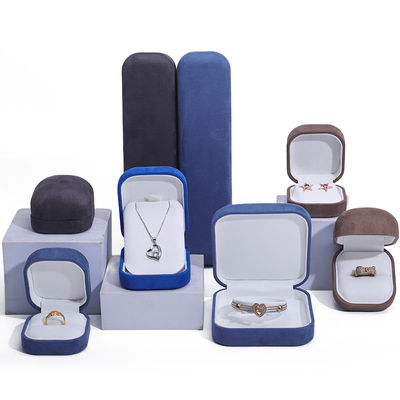comprar Caja de joyas de material de terciopelo para collar de lujo personalizado con anillos de orejas Caja de almacenamiento online manufacture