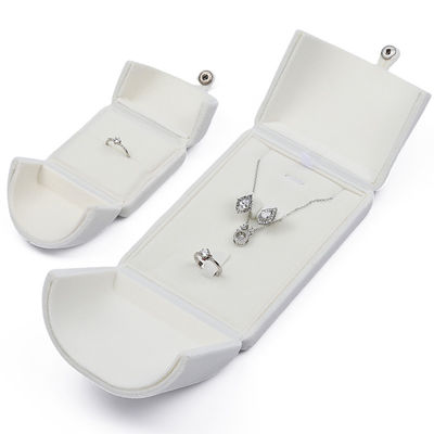 Caja de regalo de joyas de terciopelo blanco exquisito de lujo caja de embalaje para colgante de anillo