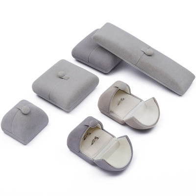 Caja de joyería de terciopelo gris y llamativa Envasado de almacenamiento de lujo