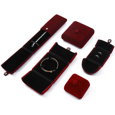 Caja de joyería de terciopelo de color rojo oscuro en forma de concha Conjuntos de joyería en forma de concha Envasado