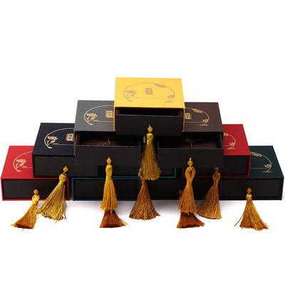 Caja de embalaje de joyas de lujo de estilo chino exquisita con decoración de guinda